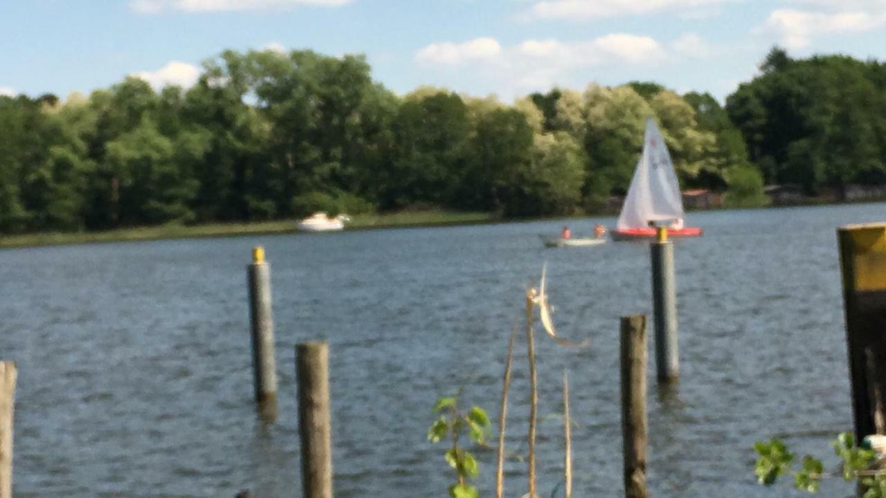 Schoene 3Zimmer Ferienwohnung Direkt Am Baalensee Fürstenberg-Havel Εξωτερικό φωτογραφία