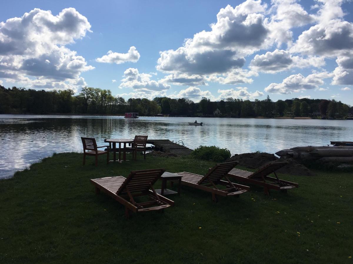 Schoene 3Zimmer Ferienwohnung Direkt Am Baalensee Fürstenberg-Havel Εξωτερικό φωτογραφία